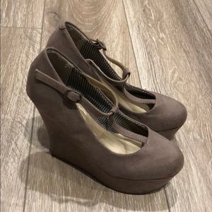 Tan suede MaryJane wedges